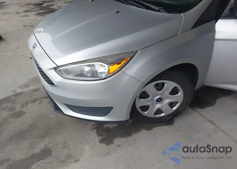 2016 Ford Focus S из США, поврежденный, VIN 1FADP3E25GL210374